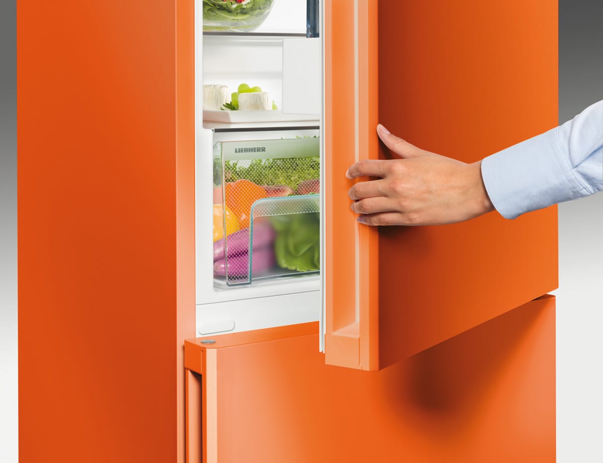 Обзор оранжевого холодильника Liebherr CN 4313