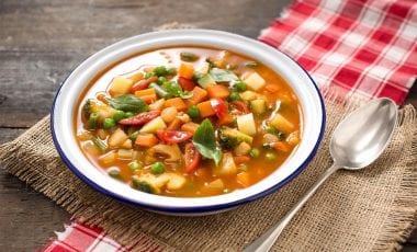 Вегетарианский овощной суп минестроне: рецепт приготовления