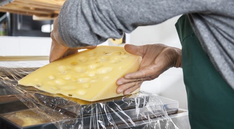 Как правильно хранить сыр