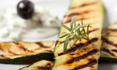 Vegetarisch barbecueën: mediterrane groenten in aluminiumfolie