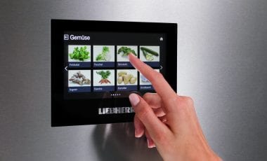 BLUPERFORMANCE – LIEBHERR LEDUSSKAPJU JAUNĀ PAAUDZE