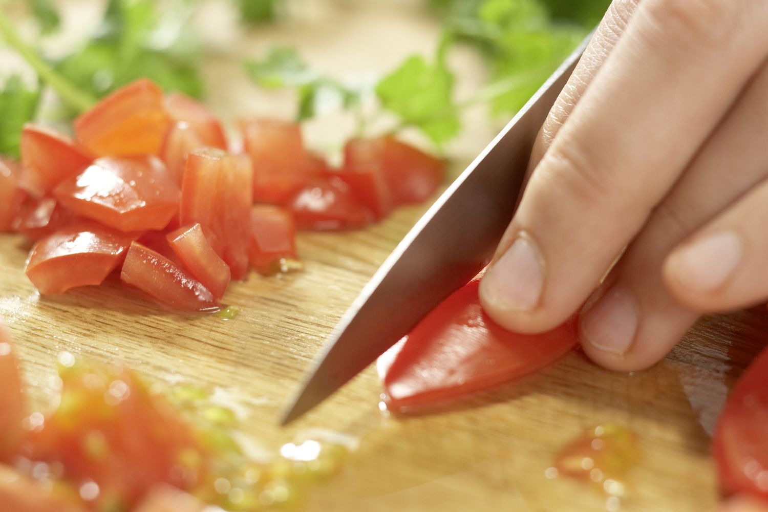 Tomate con manchas negras se puede comer